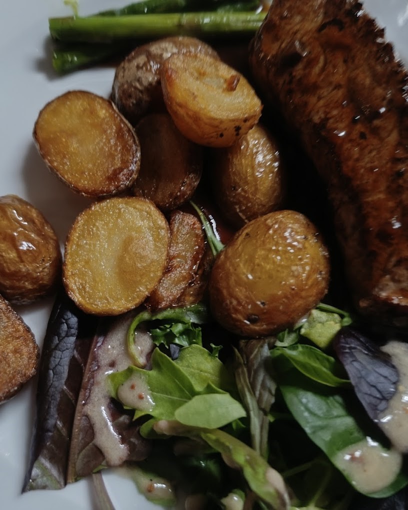 Pavé de bœuf, grenailles & salade